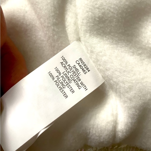 Pretty hooded puffer jacket 🌸🌸 - Picture 5 of 7